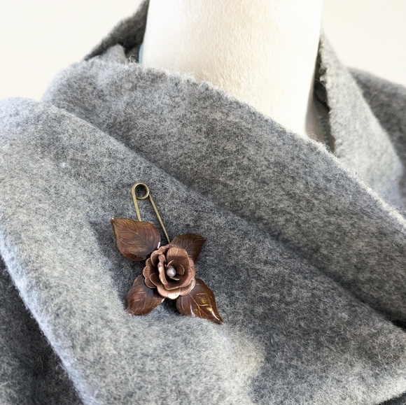 Brown Flower Handpainted Brooch, Copper Flower Scarf Pin, Fall Coat Pin, Hat Pin - Picture 8 of 9